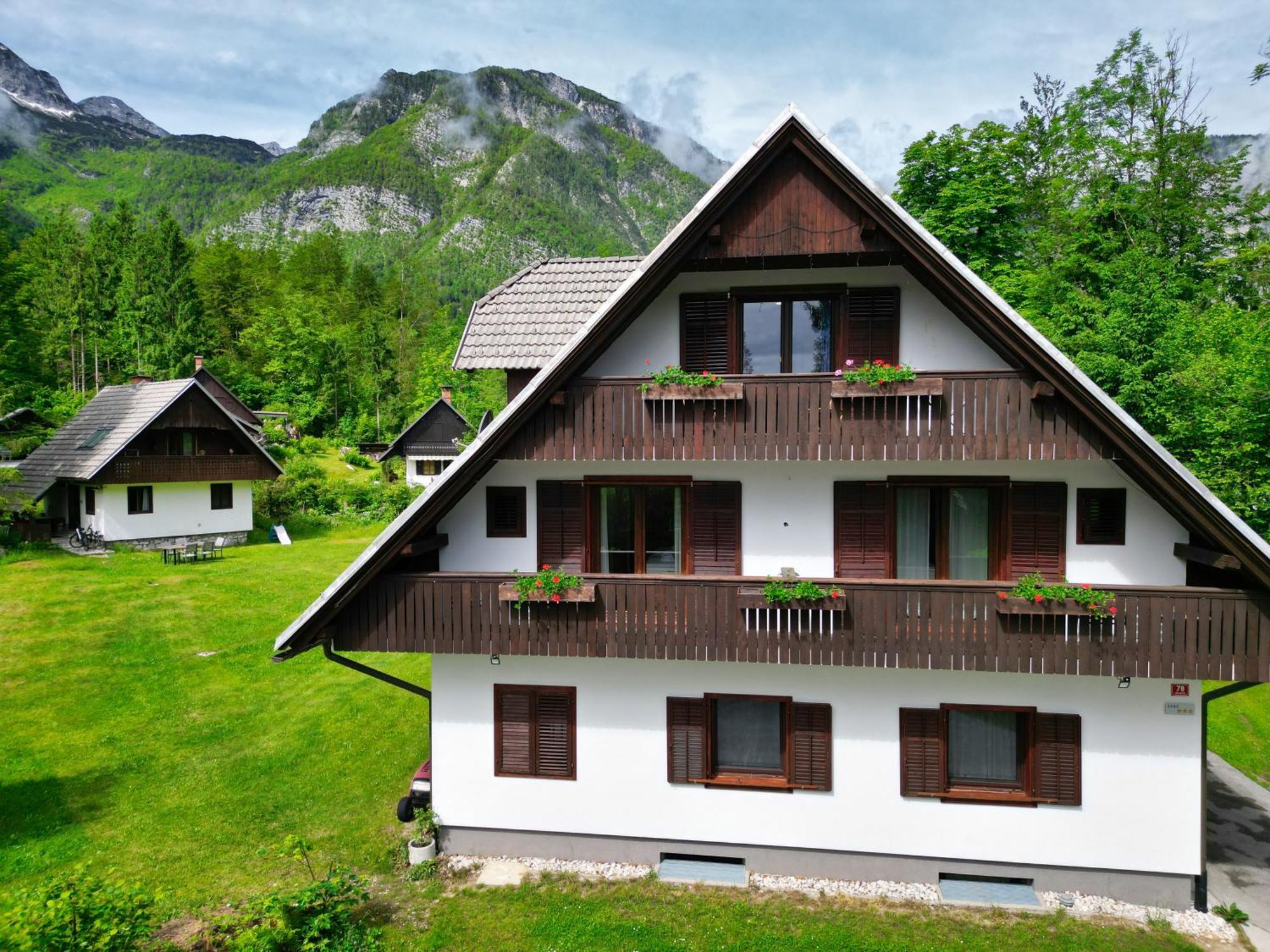 Sobe In Apartmaji Pri Ukcu Bohinj ภายนอก รูปภาพ